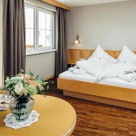 Familienhotel St.laurentius 4* Fiss